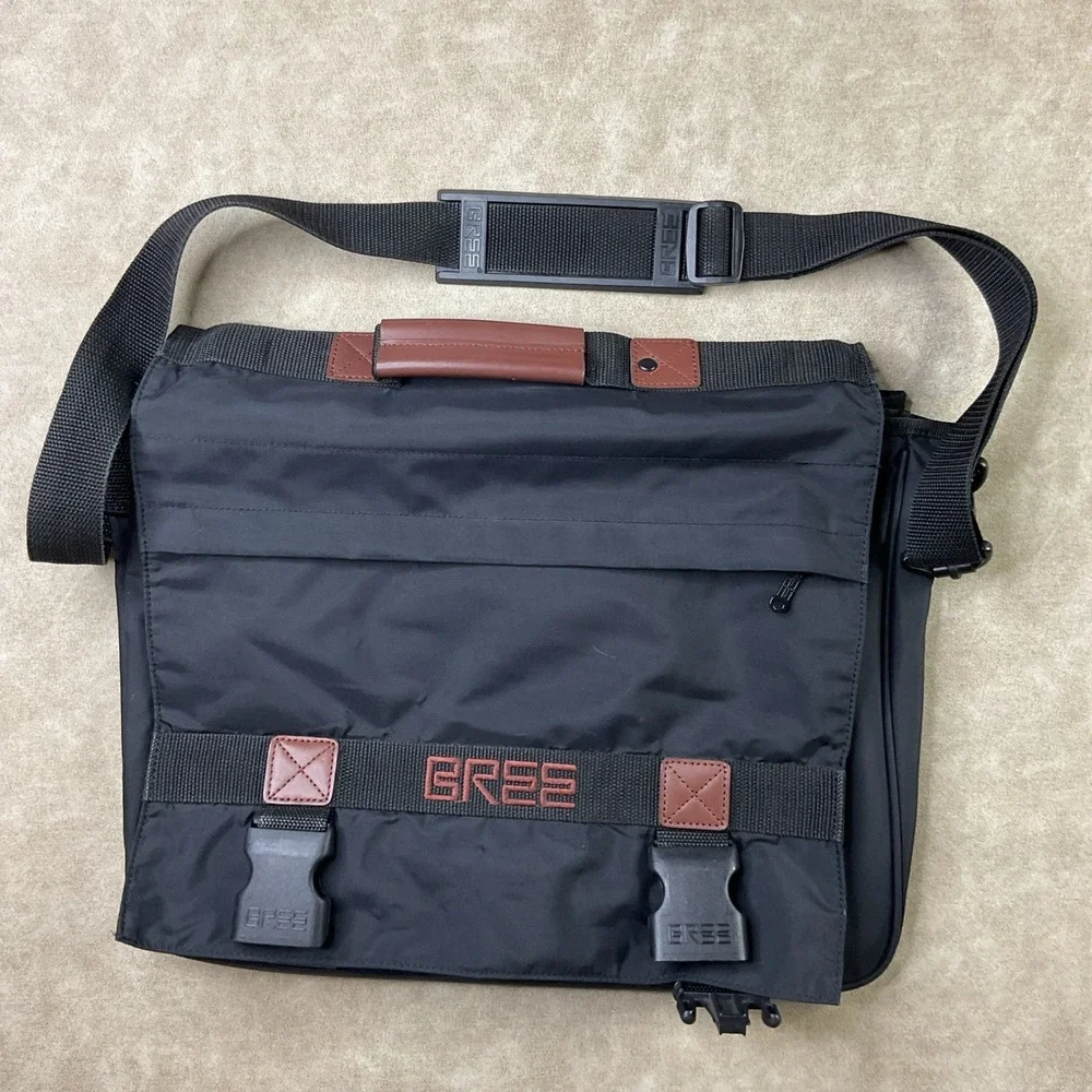 Bree Cabrio Messenger Bag Laptop Travel‎ Work Black Large Adjustable